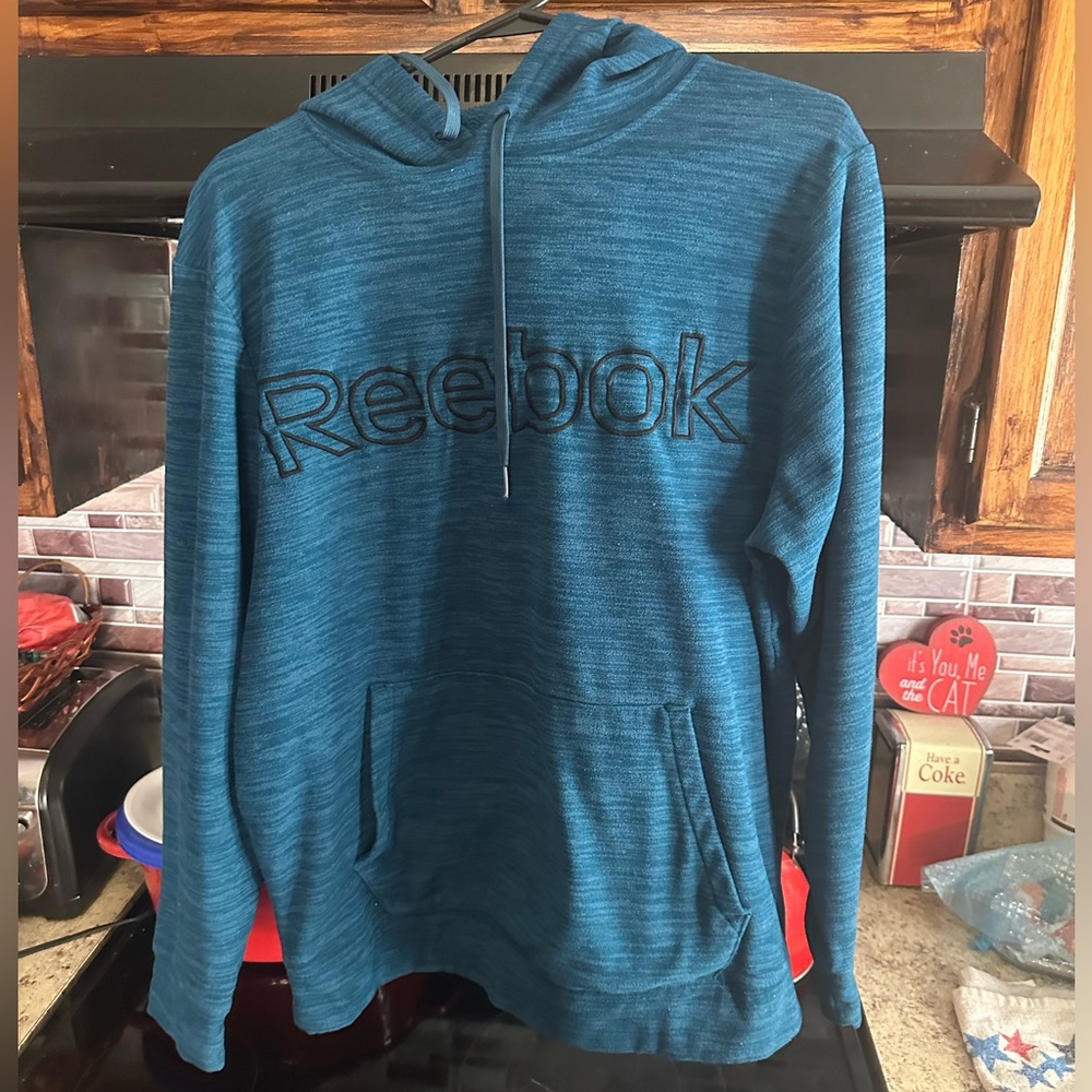 Reebok men’s hoodie size medium blue worn few times